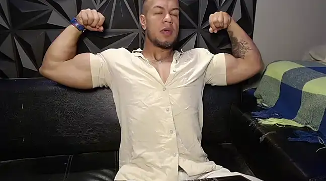 Snapshot of Jacob_Beckett chatting on 03/10/25, 12:17 Jacob Beckett online show from 03/10/25, 12:17