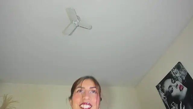 emili clark online show from 11/15/25, 09:41