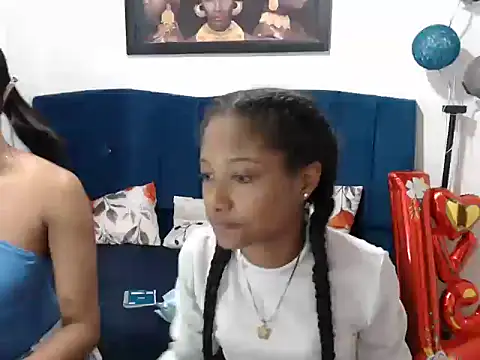 Snapshot of LITTLEDOLLHOT chatting on 02/26/25, 01:32 LITTLEDOLLHOT online show from 02/26/25, 01:32