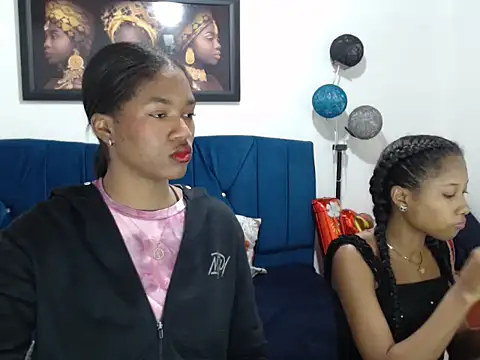 Snapshot of LITTLEDOLLHOT chatting on 02/24/25, 02:15 LITTLEDOLLHOT online show from 02/24/25, 02:15