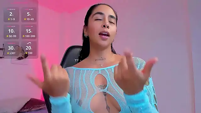 sophierooy22 online show from 11/04/25, 06:11