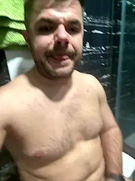 Snapshot of Themask8889 chatting on 12/23/25, 12:22 Themask8889 online show from 12/23/25, 12:22