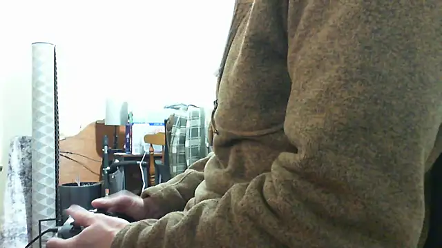 Snapshot of Prolapse_Pig chatting on 12/23/25, 01:16 Prolapse Pig online show from 12/23/25, 01:16