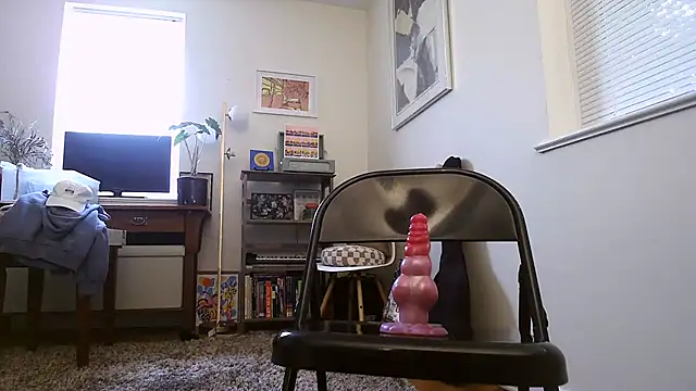 Snapshot of Prolapse_Pig chatting on 06/22/26, 04:37 Prolapse Pig online show from 06/22/26, 04:37