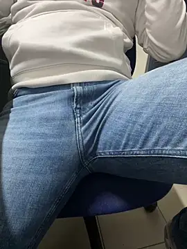 Greeneyes0820 online show from 02/27/25, 12:01