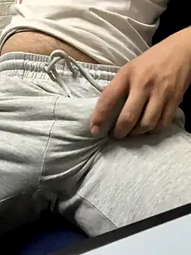 Greeneyes0820 online show from 09/20/25, 07:57