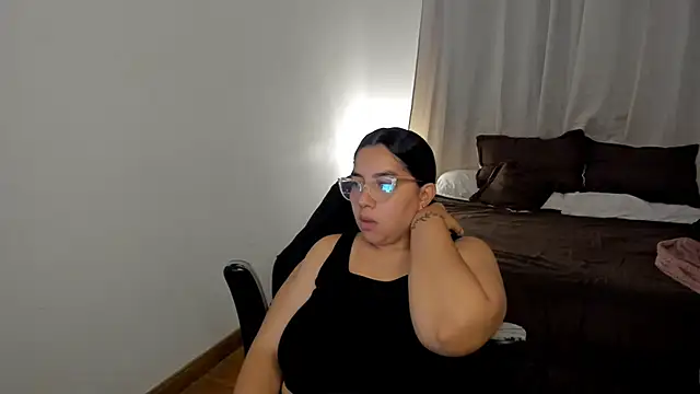 brithany olson25 online show from 11/26/25, 11:21