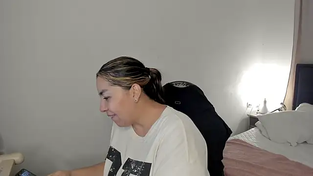 brithany olson25 online show from 02/25/26, 12:22