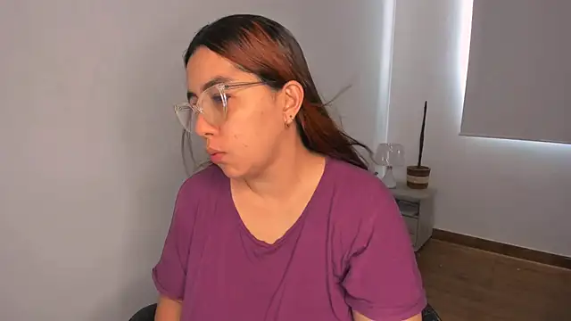 Snapshot of brithany_olson25 chatting on 03/20/25, 12:32 brithany olson25 online show from 03/20/25, 12:32