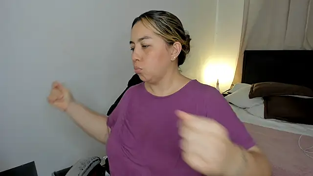 brithany olson25 online show from 03/13/26, 08:14