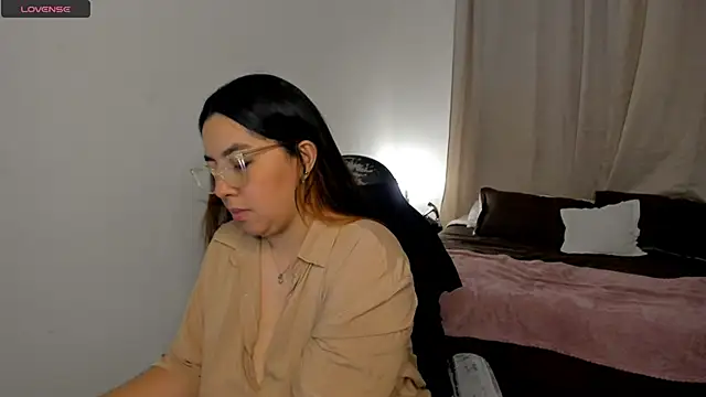 brithany olson25 online show from 11/09/25, 07:29