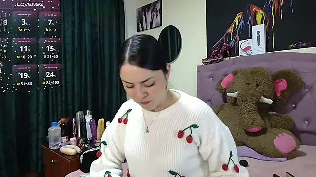 Snapshot of Emmie_Hot chatting on 10/01/25, 11:58 Emmie Hot online show from 10/01/25, 11:58