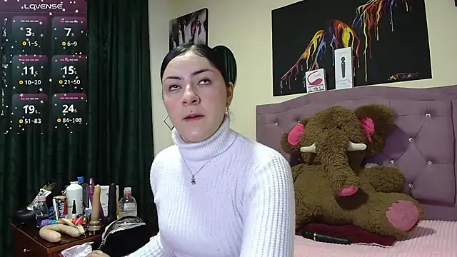 Emmie Hot online show from 03/11/26, 11:48