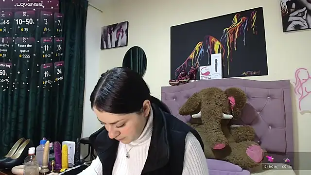 Emmie Hot online show from 11/24/25, 12:16