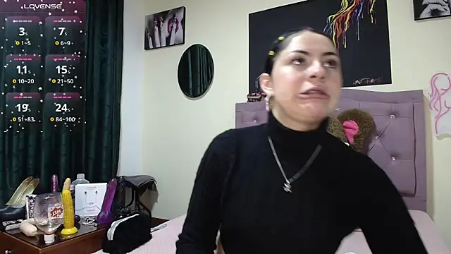 Emmie Hot online show from 11/14/25, 12:09