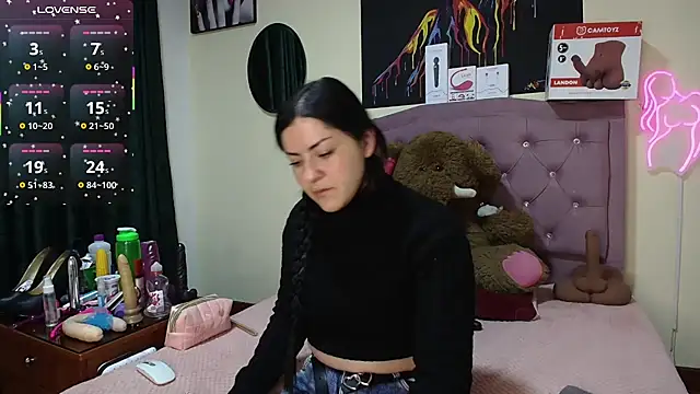 Emmie Hot online show from 07/14/26, 11:38