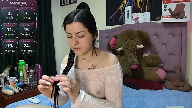 Emmie Hot online show from 07/09/26, 11:53