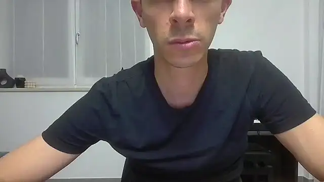 Snapshot of Masterclassyfeet chatting on 02/16/26, 10:51 Masterclassyfeet online show from 02/16/26, 10:51