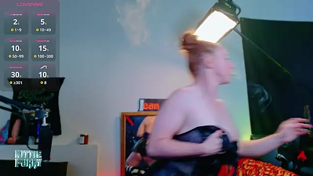 KittiePurry69 online show from 11/10/25, 05:01
