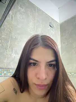 Snapshot of thompsonabella666 chatting on 04/05/26, 03:02 thompsonabella666 online show from 04/05/26, 03:02