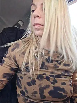 SweetyNinaOff1 online show from 03/27/26, 03:24