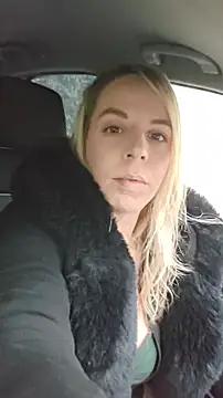 Snapshot of SweetyNinaOff1 chatting on 01/17/26, 03:37 SweetyNinaOff1 online show from 01/17/26, 03:37