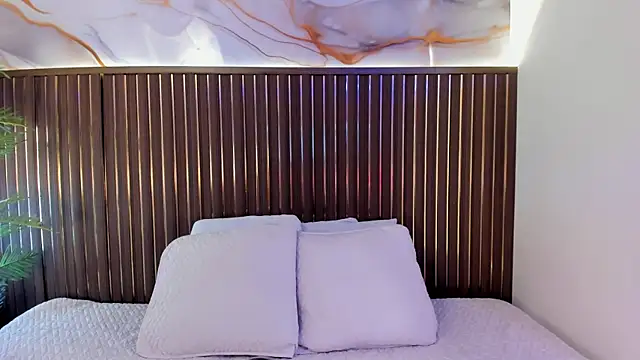 Snapshot of elevensky chatting on 02/08/26, 07:22 elevensky online show from 02/08/26, 07:22