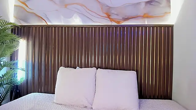 Snapshot of elevensky chatting on 03/01/26, 07:25 elevensky online show from 03/01/26, 07:25