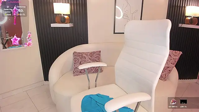 Snapshot of Ayha_khalaf chatting on 03/18/25, 07:12 Ayha khalaf online show from 03/18/25, 07:12