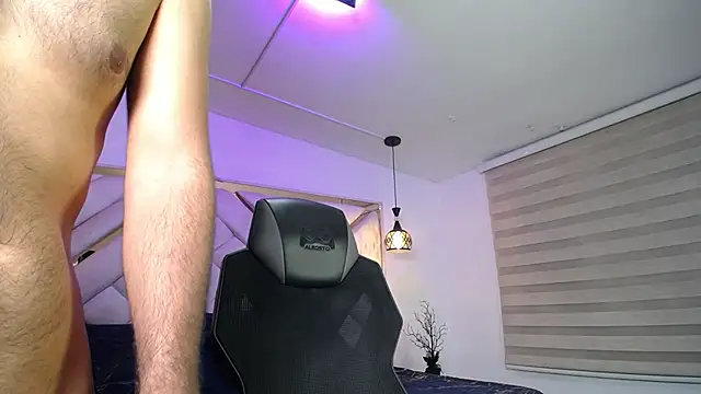 luxurycoupl online show from 11/07/25, 03:55