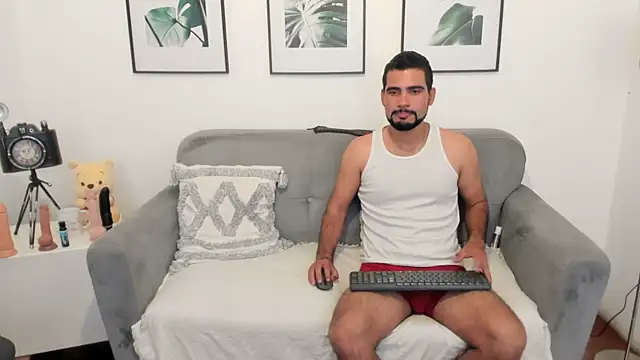 luxurycoupl online show from 03/08/25, 03:28
