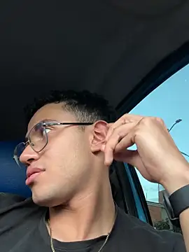 Thonny-becker online show from 10/24/25, 10:31