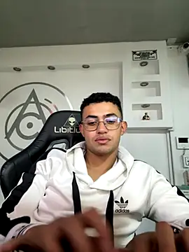 Thonny-becker online show from 11/02/25, 11:54