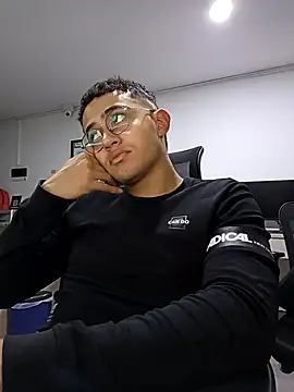 Thonny-becker online show from 02/16/25, 01:58