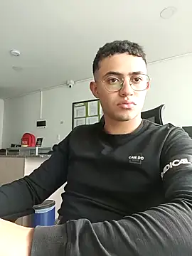 Thonny-becker online show from 02/15/25, 09:28