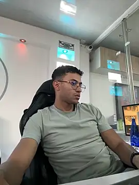 Thonny-becker online show from 10/19/25, 10:34