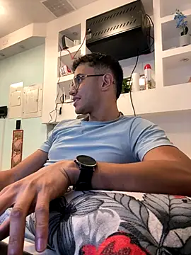 Thonny-becker online show from 11/21/25, 11:15