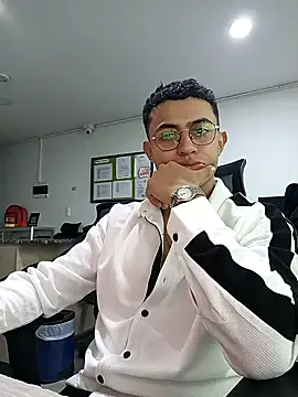 Thonny-becker online show from 02/22/25, 10:42