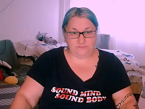 Snapshot of Marryllunax chatting on 12/04/25, 07:51 Marryllunax online show from 12/04/25, 07:51