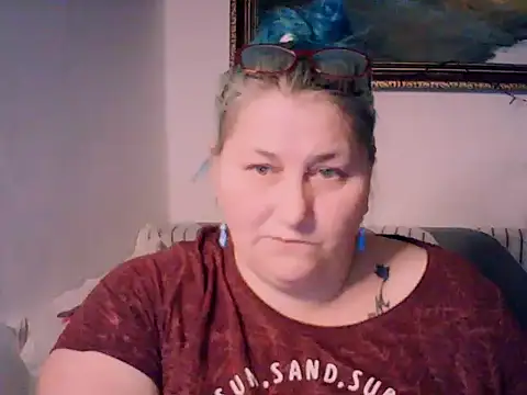 Snapshot of Marryllunax chatting on 12/02/25, 03:25 Marryllunax online show from 12/02/25, 03:25