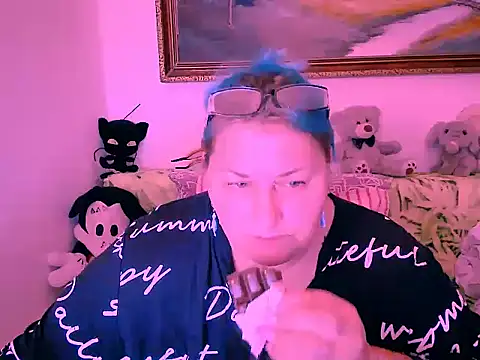 Snapshot of Marryllunax chatting on 10/21/25, 06:29 Marryllunax online show from 10/21/25, 06:29