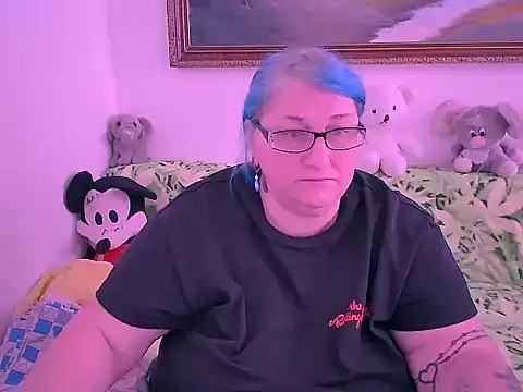 Snapshot of Marryllunax chatting on 10/29/25, 08:57 Marryllunax online show from 10/29/25, 08:57