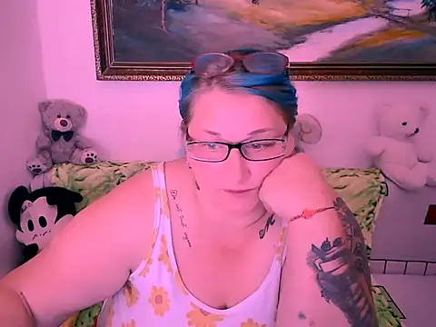 Snapshot of Marryllunax chatting on 10/05/25, 07:15 Marryllunax online show from 10/05/25, 07:15