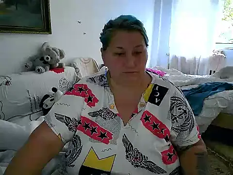 Snapshot of Marryllunax chatting on 09/10/25, 06:56 Marryllunax online show from 09/10/25, 06:56