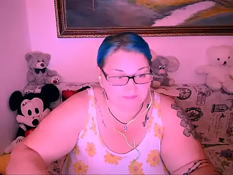 Snapshot of Marryllunax chatting on 09/18/25, 07:06 Marryllunax online show from 09/18/25, 07:06