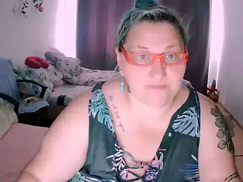 Snapshot of Marryllunax chatting on 07/02/26, 09:26 Marryllunax online show from 07/02/26, 09:26