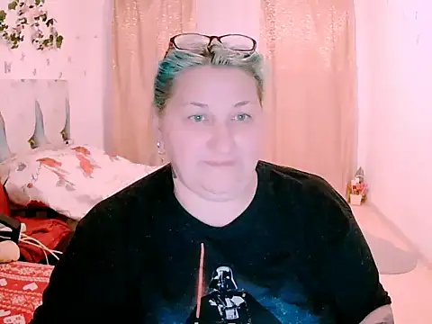 Snapshot of Marryllunax chatting on 05/03/26, 05:16 Marryllunax online show from 05/03/26, 05:16