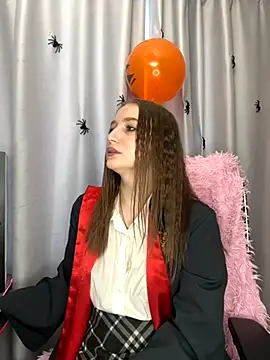 LillyFan-X online show from 10/25/25, 04:22