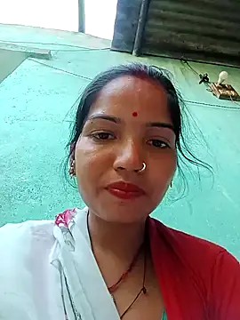 Bhuvi Bedi online show from 02/16/25, 10:54