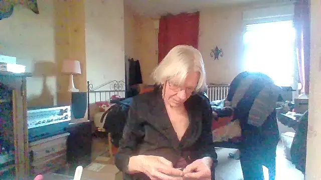 rosanetrav online show from 04/21/26, 06:09